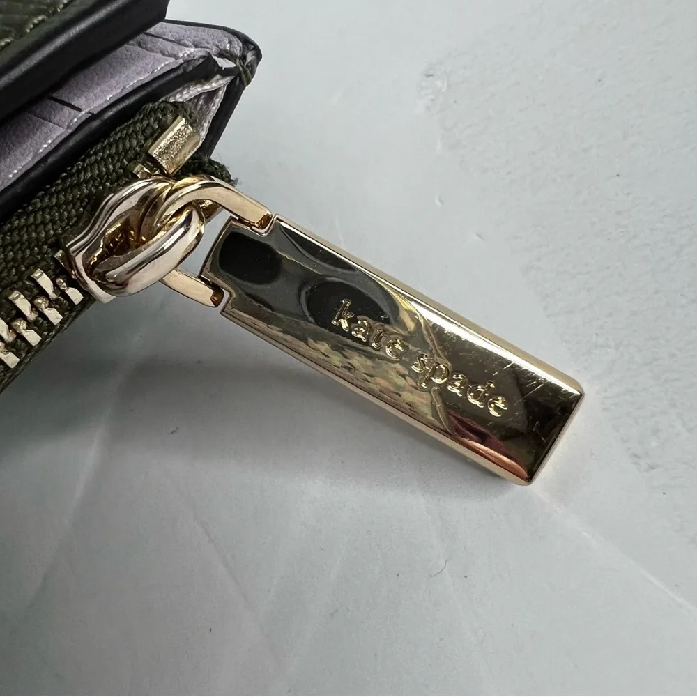 Kate Spade Small L-zip Wallet Green Gold Hardware Snap Closure Pinmount Logo